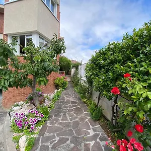 Сasa de vacaciones Casa Jardin Particular Ideal Grupos Y Familias, Baranain