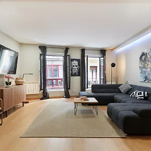 Apartamento Tuapartamento Boutique & Art Mercaderes 16 -, Pamplona